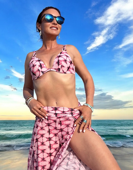 Ibiza Swimsuit – Top + Bottom + Ultra-Light Pareo