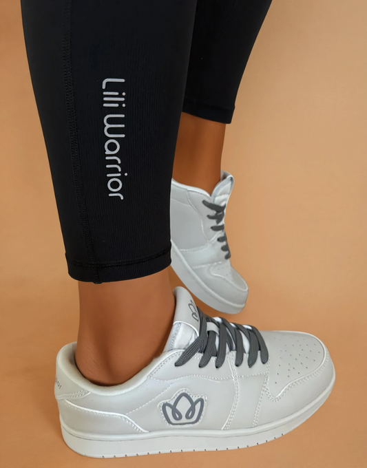 Shadow – shaping fitness leggings with pockets 
