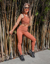 TERRACOTTA tenue fitness éco-responsable avec legging gainant